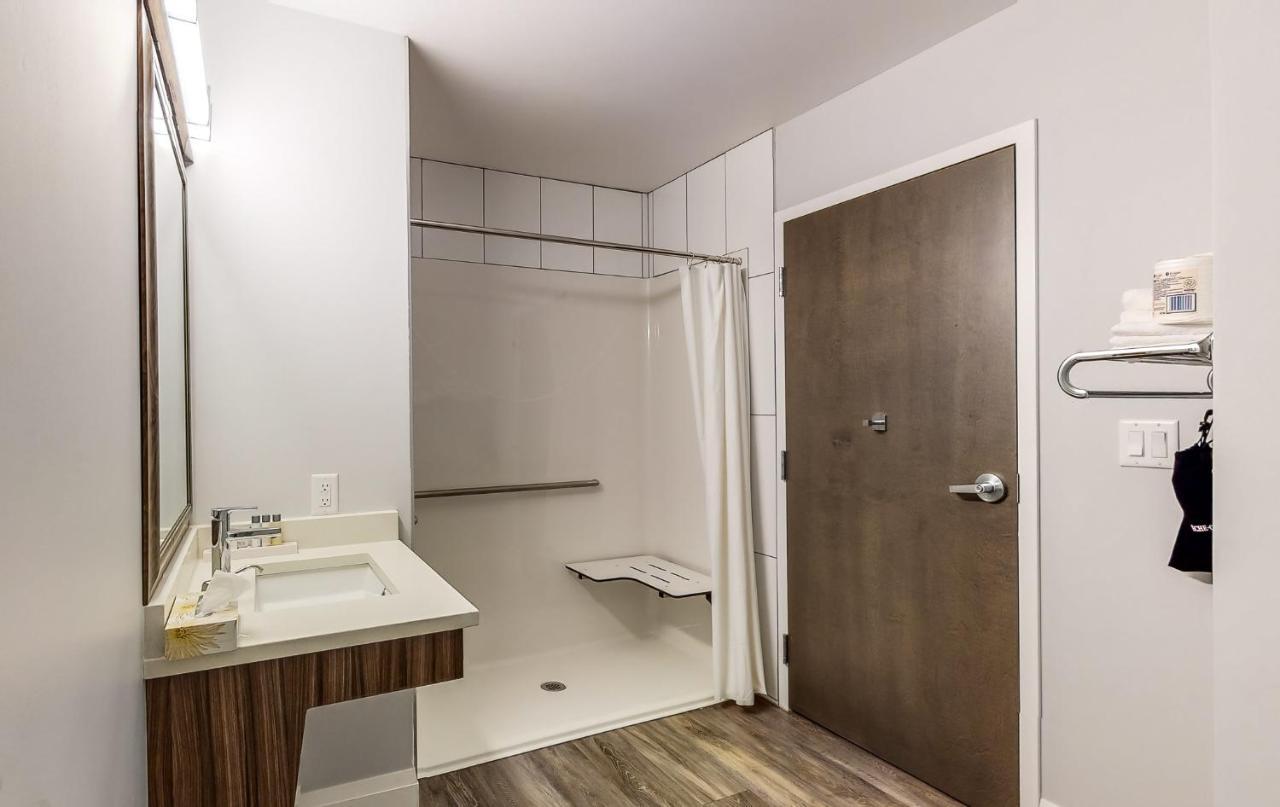 Park Inn By Radisson Osoyoos Extérieur photo