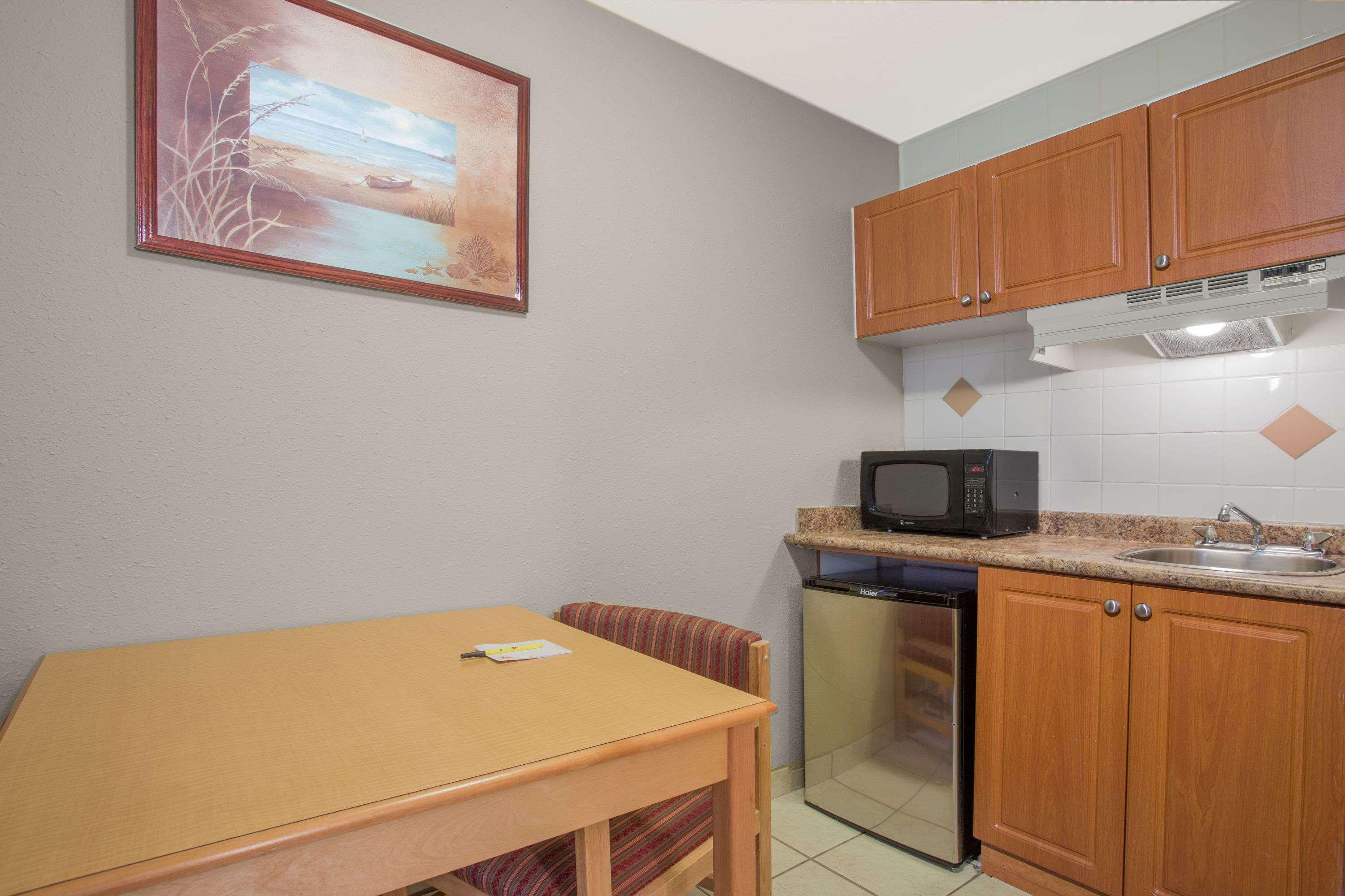 Park Inn By Radisson Osoyoos Extérieur photo