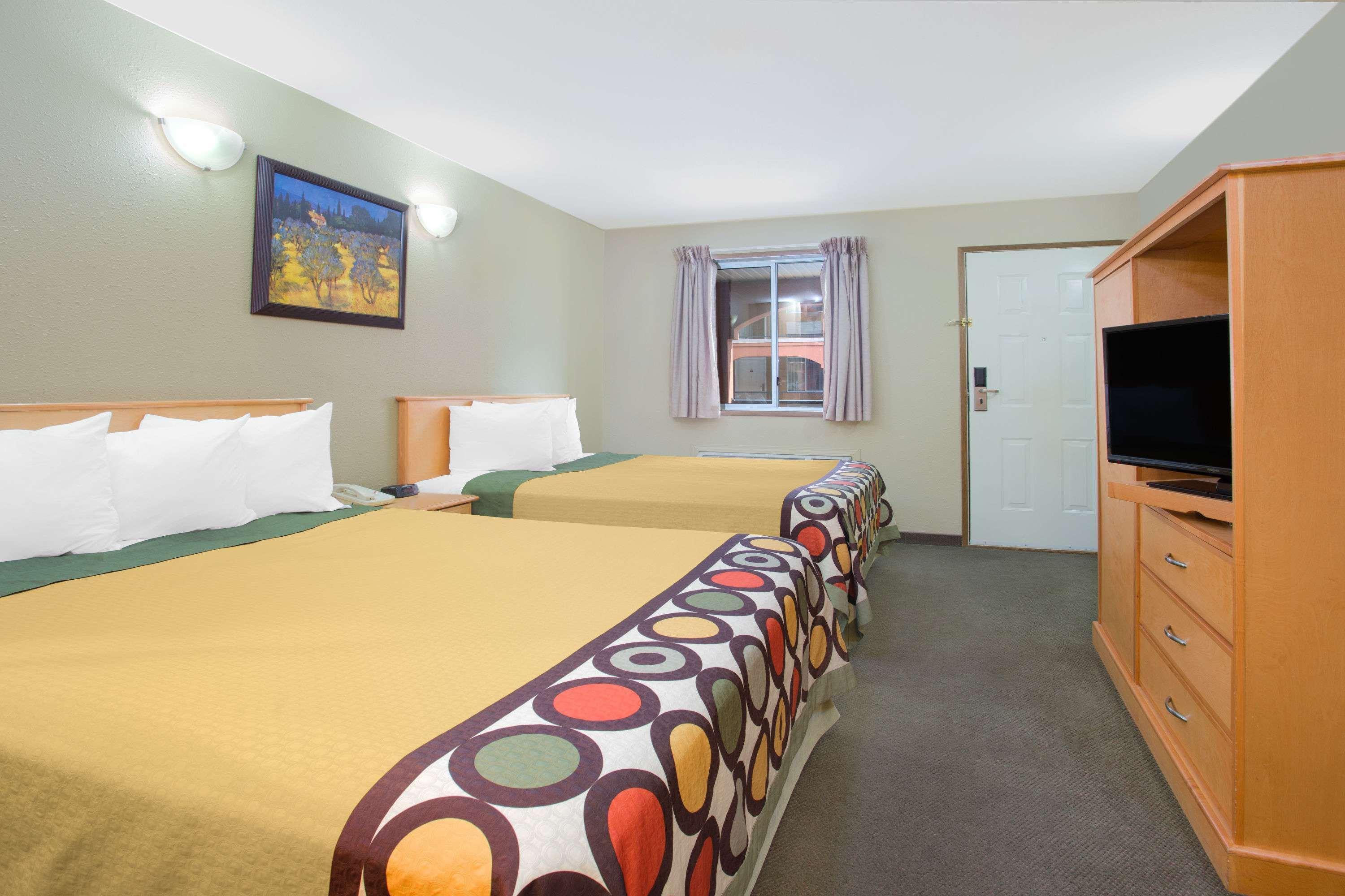 Park Inn By Radisson Osoyoos Extérieur photo