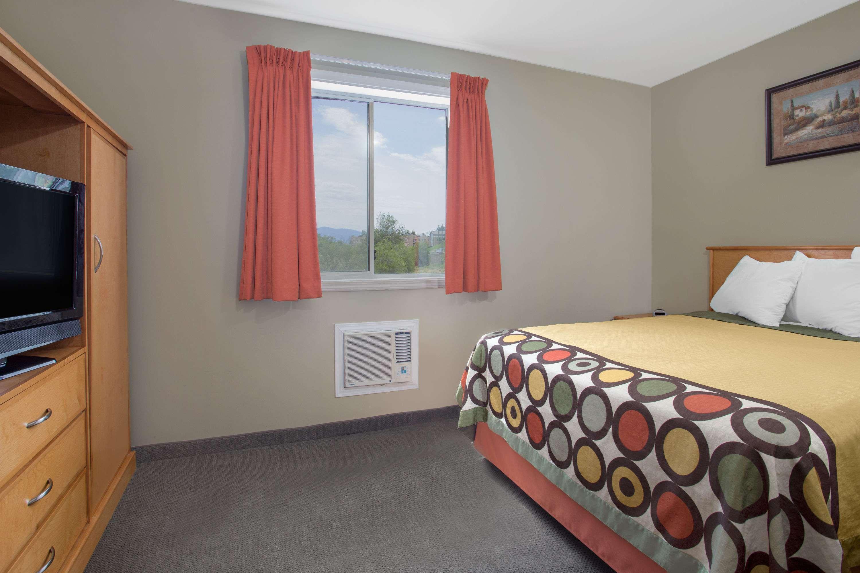 Park Inn By Radisson Osoyoos Extérieur photo