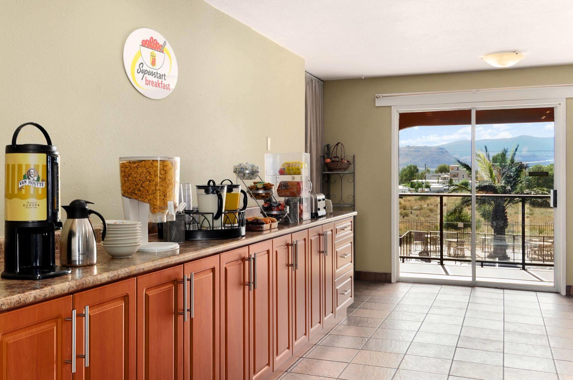 Park Inn By Radisson Osoyoos Extérieur photo