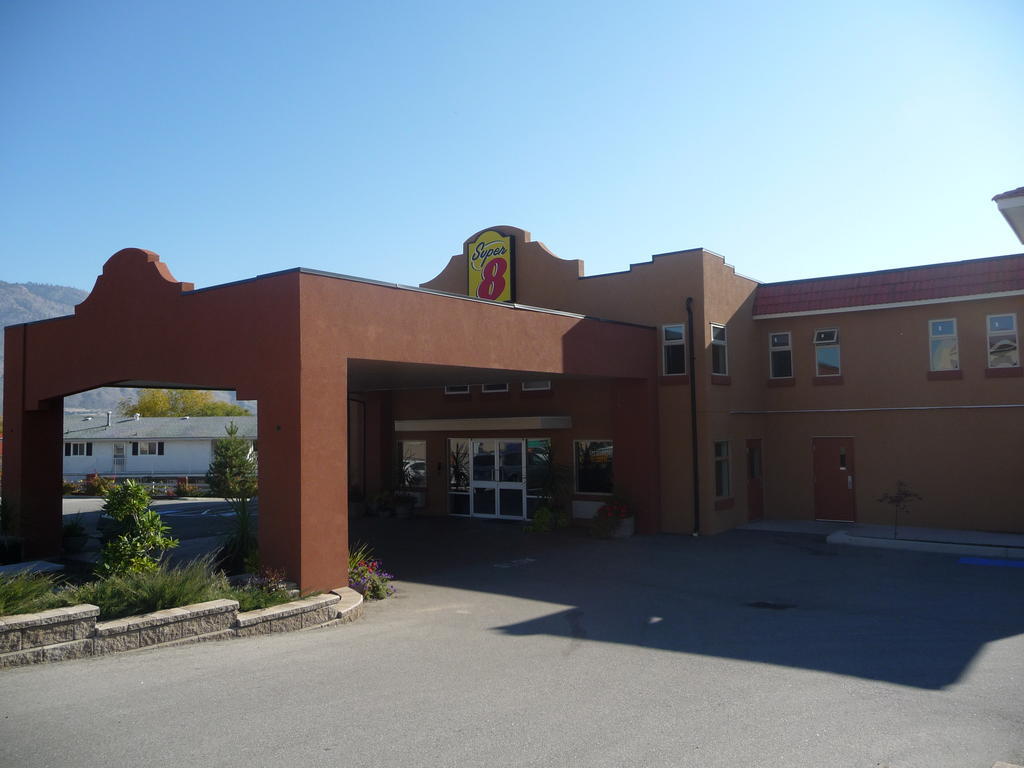 Park Inn By Radisson Osoyoos Extérieur photo